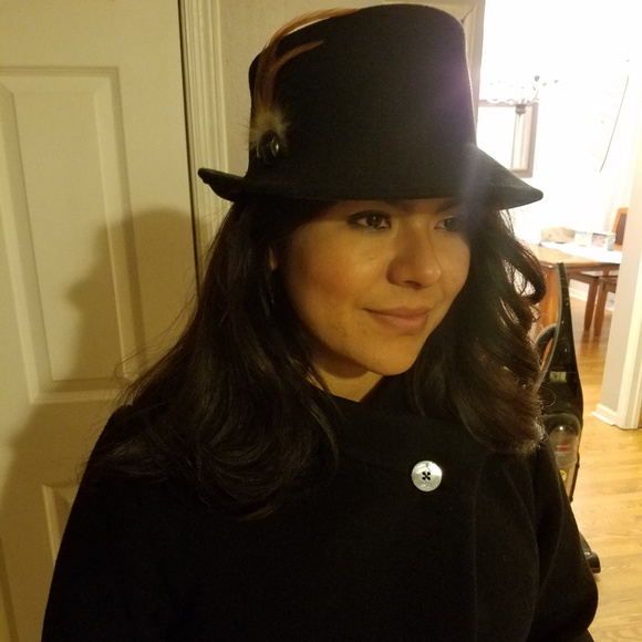 100 percent Wool Hat! Love hats! - Picture 2 of 8